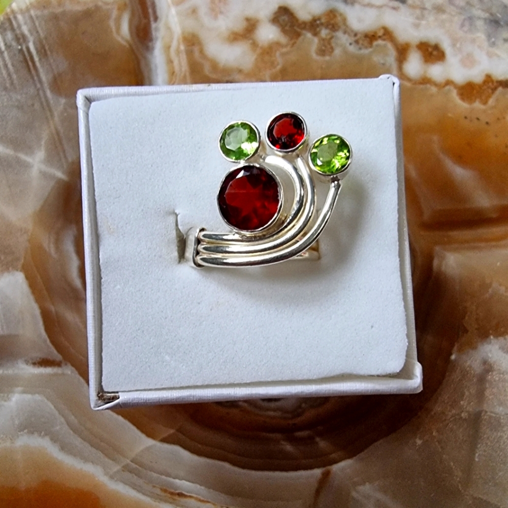 Unique Sterling Silver Garnet & Peridot Ring